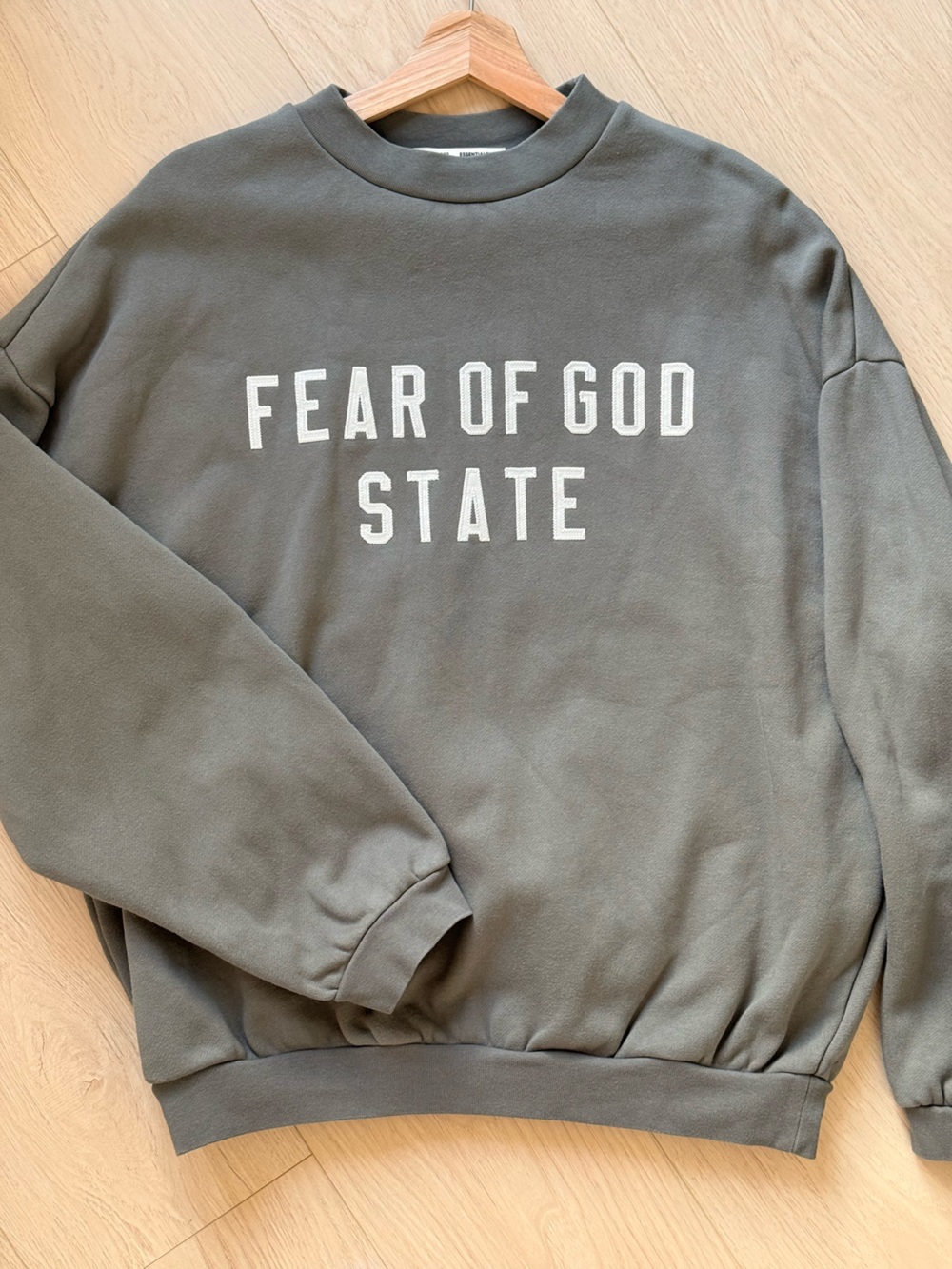 Fear of God Essentials Crewneck - Olive